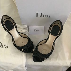 Christian Dior “Diss Dior” Size 6(36)very cute!!!